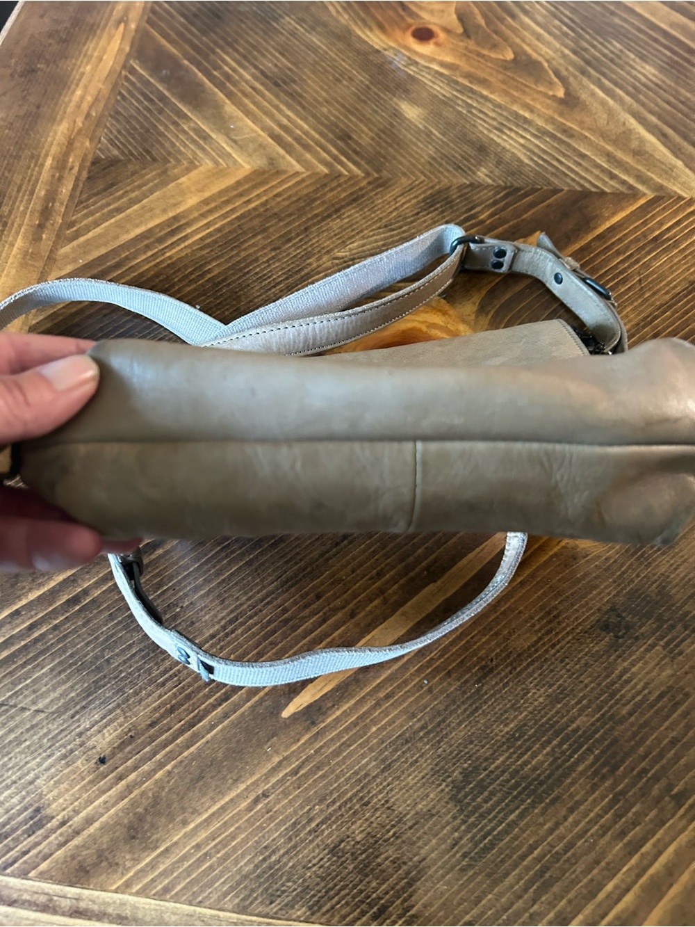 AUNTS & UNCLES Mrs Pie Puff Crossbody - Picture 7 of 16